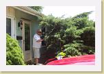 DCP_1175 * Taking stock of the bushes * 360 x 240 * (14KB)
